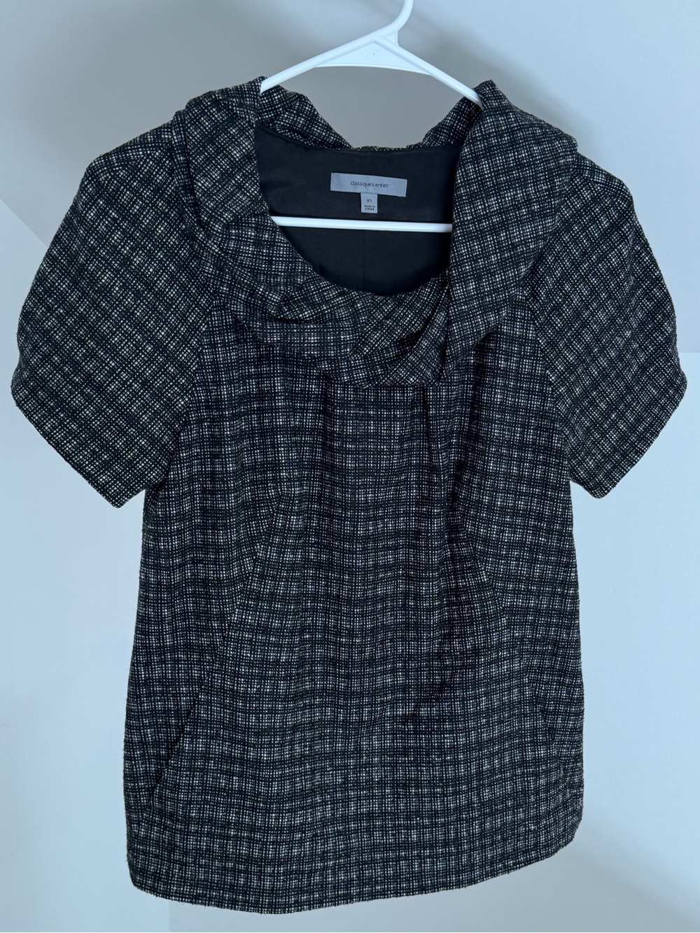 Classiques Entier Black and White Tweed Short-Sleeve Blouse with pockets size XS